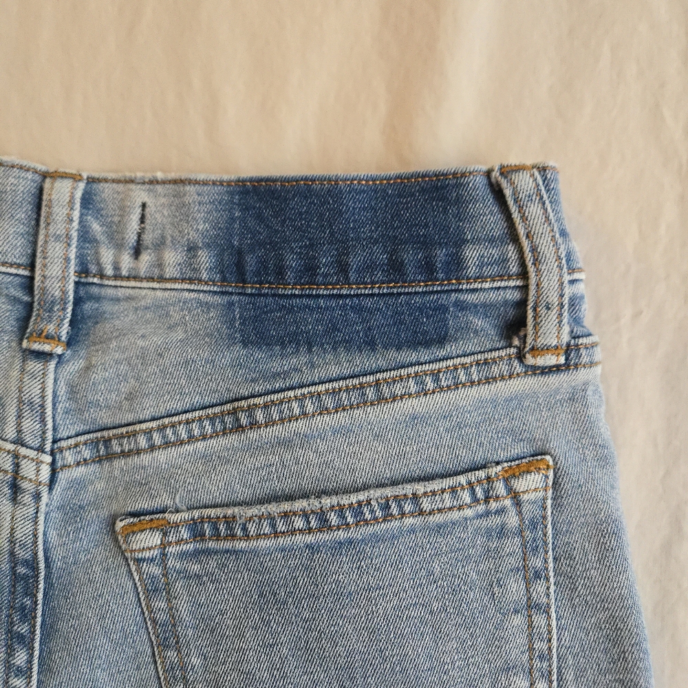 Abercrombie & Fitch The Skinny High Rise Ripped Knee Light Blue Jeans - Picture 10 of 11